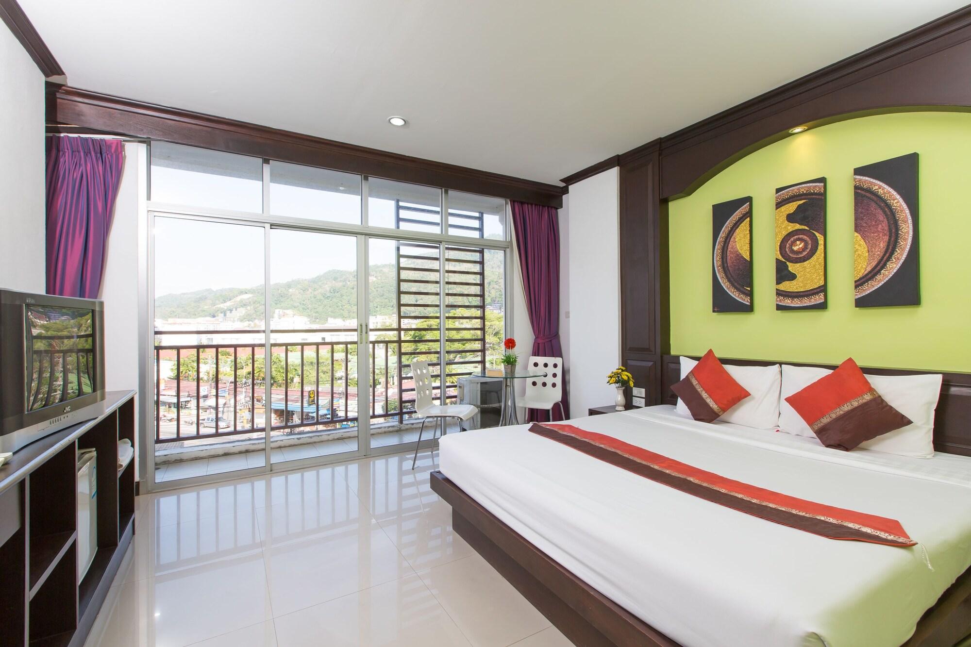 Patong Buri Hotel Exterior photo